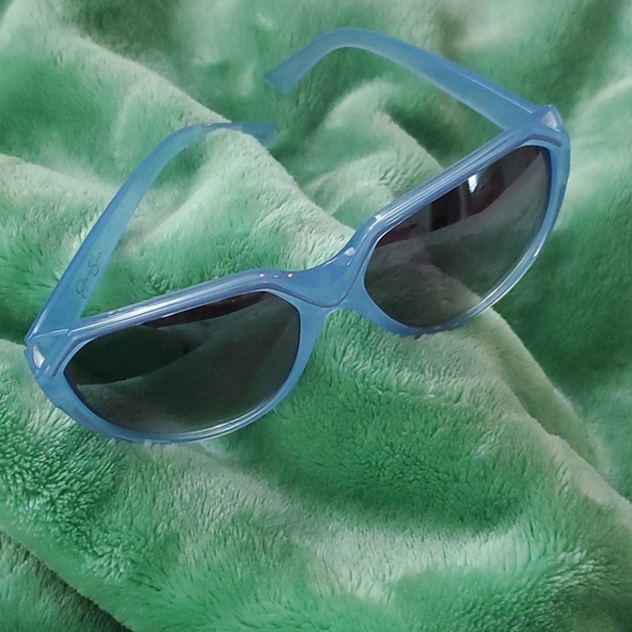 Sunglasses ๐ถ - Picture 1 of 3